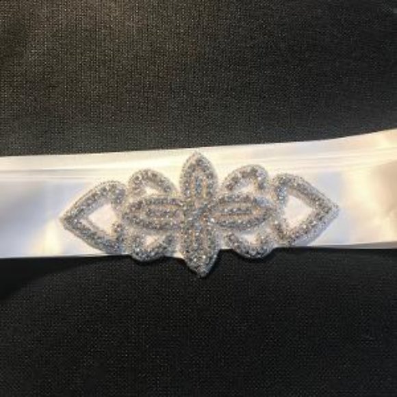 BRIDAL SASH - IVORY AND RHINESTONE